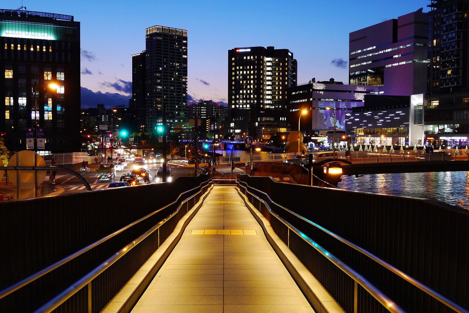 A broad riverside view in central Osaka